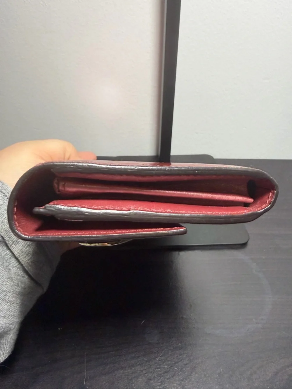 Gucci Metallic Red Embossed GG Continental Wallet with Gold Heart Logo - Picture 6 of 9